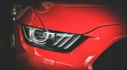 red-car-head-light-638479-(1)