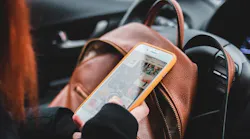 erik-mclean-PMUhd1t3EGU-unsplash777