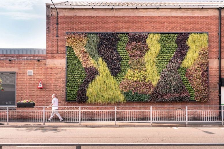 1673020522864 Bentley2html201127 1606505077593 Hpembed 3x2 9921