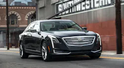 2017-Cadillac-CT6-004