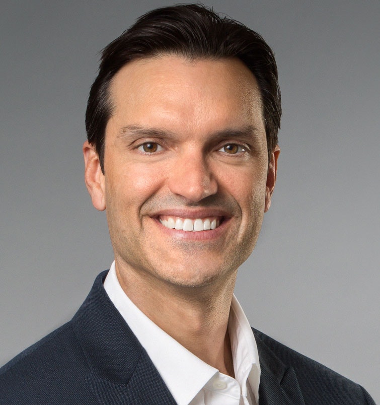 1673047401867 Arlodrivenbrandsheadshotfenixfoto63704x6