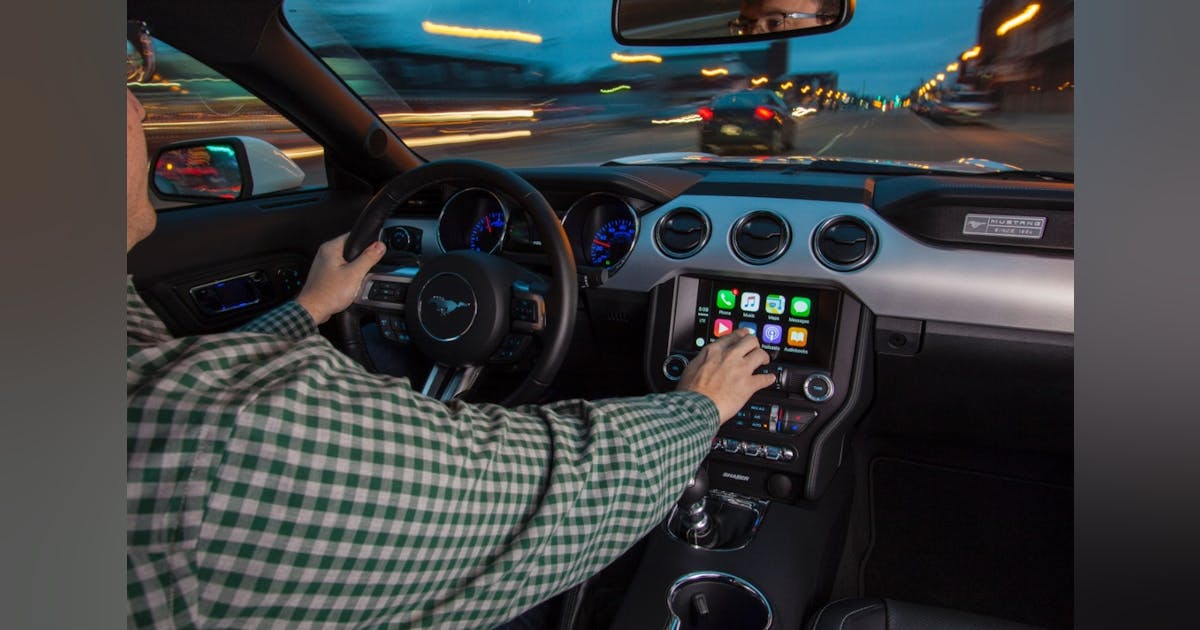 Apple Carplay, Android Auto to be Installed in Entire 2017 Ford Lineup