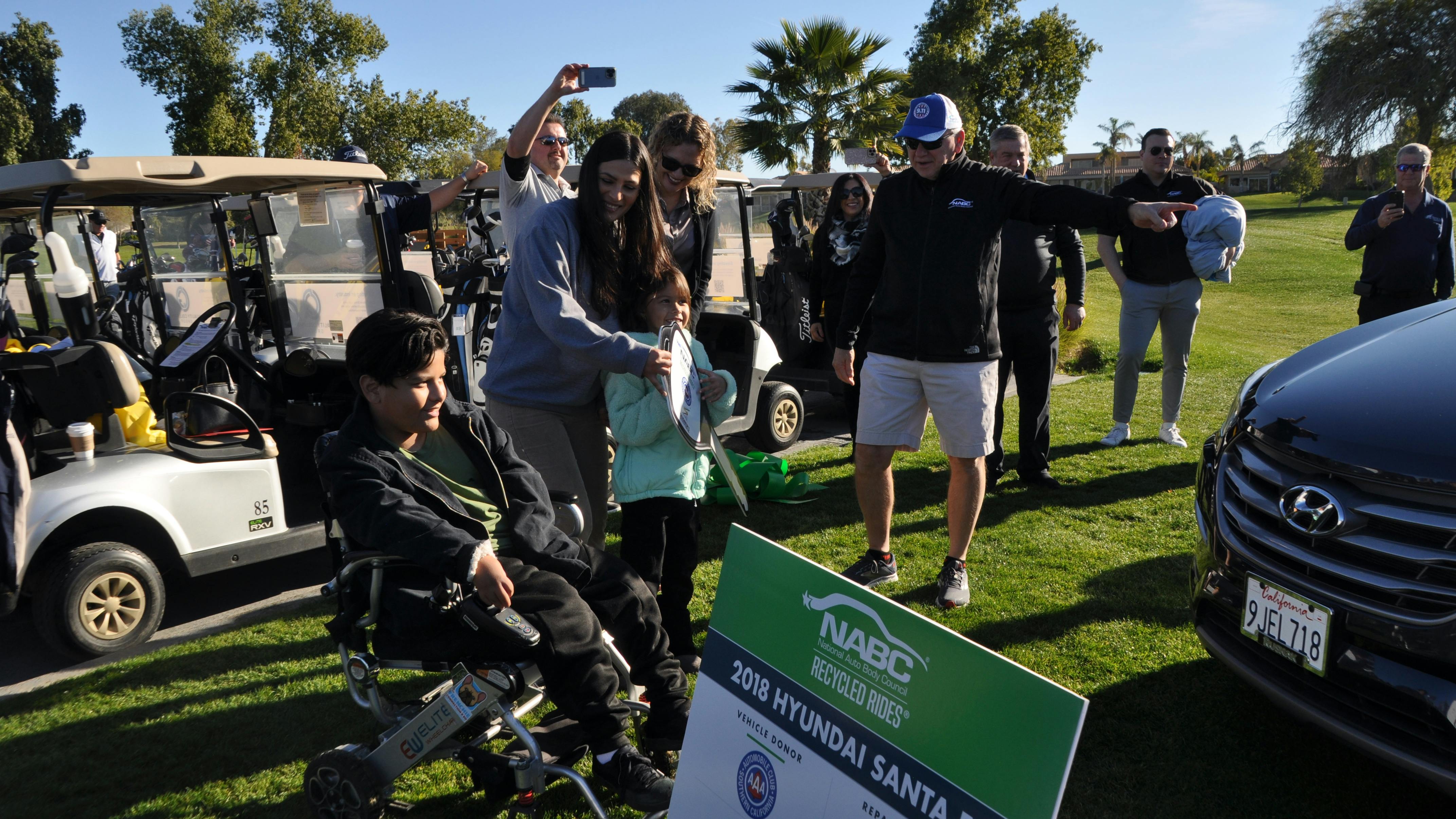 jennifer_lopez_and_her_family_react_to_their_new_car