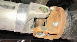Figure 1 – 2017 RAM 2500 Factory U-Joints come with green and blue selective snap rings