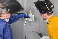 65b9e02ac5ca31001e87db9c I Car Welding Photo Large 65b9e02ac5ca31001e87db9c I Car Welding Photo Large