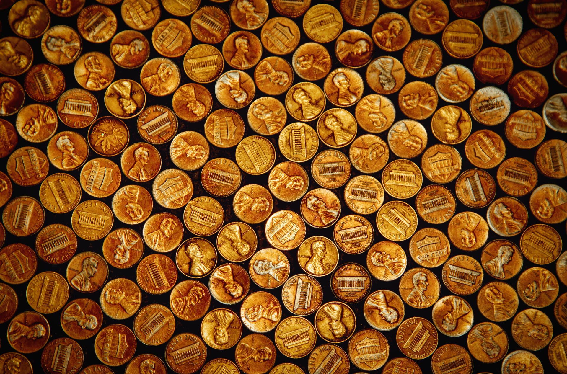 A floor full of U.S. pennies