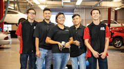 five_fixers_technicians115