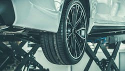 Guest Blog: Key factors for choosing the right car lift for EV servicing Guest Blog: Key factors for choosing the right car lift for EV servicing