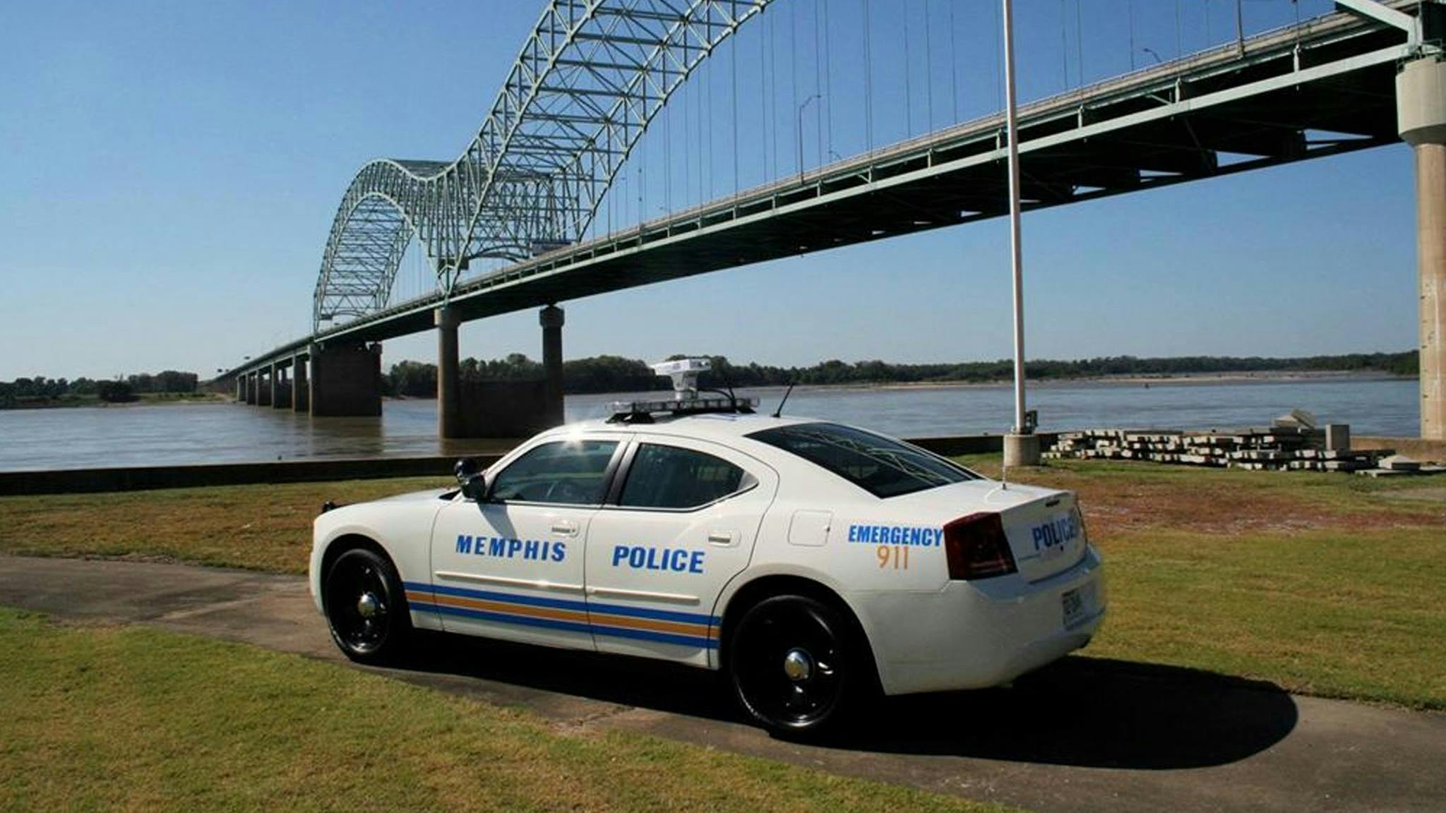 660afa6bab4991001e7dc695 Memphis Police Cruiser