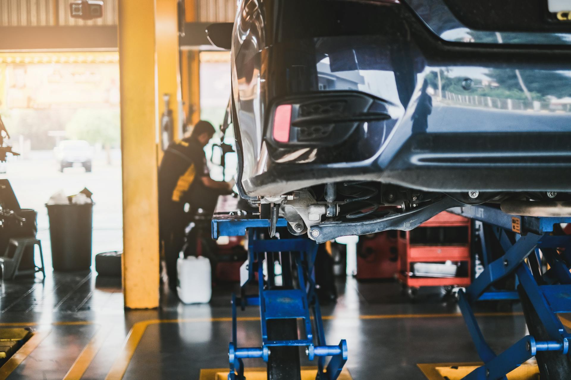 auto repair shops overwhelmed by parts shortage