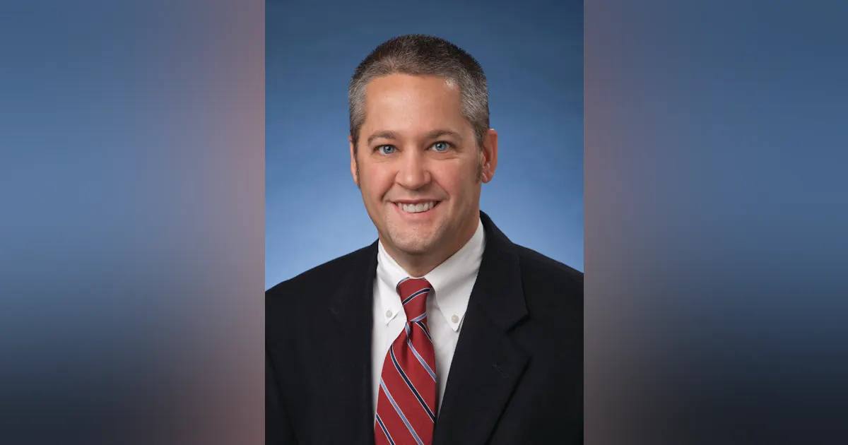 Doug Linberg Lincoln Electric elects two new officers | Fender Bender