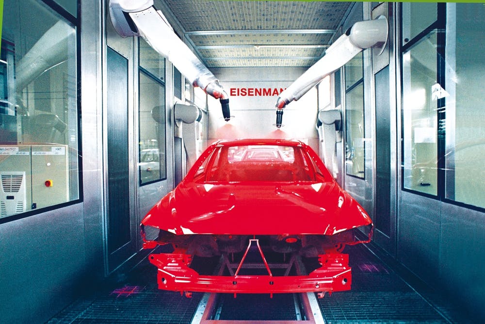 The fine atomisation patterns achieved with electrostatic high-speed rotary atomizers open up the possibility of reducing air sinking speed in the booth, which results in energy savings.