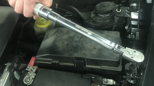 How to Use a Torque Wrench Correctly: Master Precision Every Time