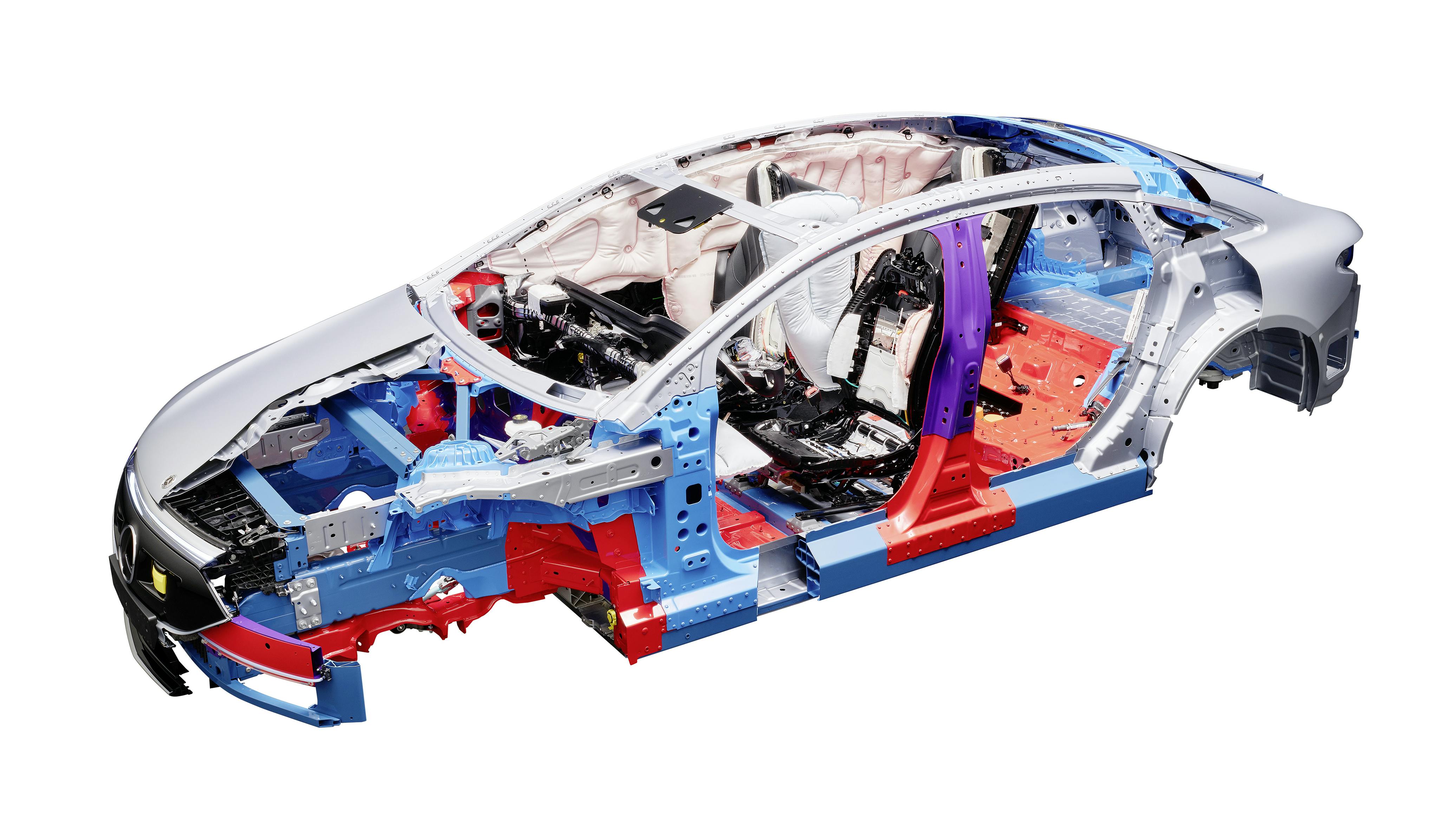 The varying materials of the Mercedes-Benz EQS body shell are shown in different colors and form the outer deformation zones of the vehicle.