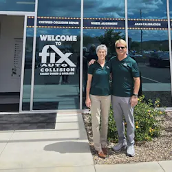 Ron and Lynn Werner, owners of Fix Auto Norterra in Phoenix. Ron and Lynn Werner, owners of Fix Auto Norterra in Phoenix.