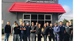 carstarautoworldteam768x588 carstarautoworldteam768x588