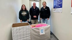 Abra Cloquet's third annual winter clothing drive collected 296 winter clothes for United Way of Carlton and Pine County. Abra Cloquet's third annual winter clothing drive collected 296 winter clothes for United Way of Carlton and Pine County.