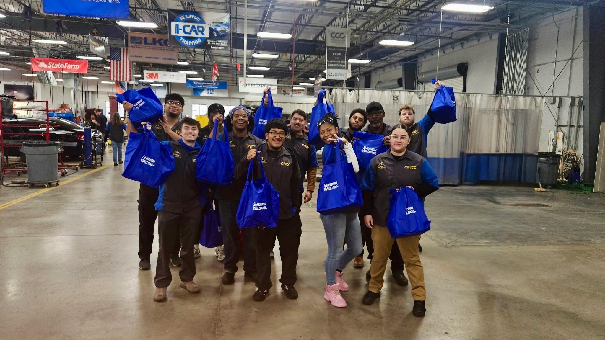 69b1d6f58ae7b8ad455cde72 Sw Team Building Pr Photo 2