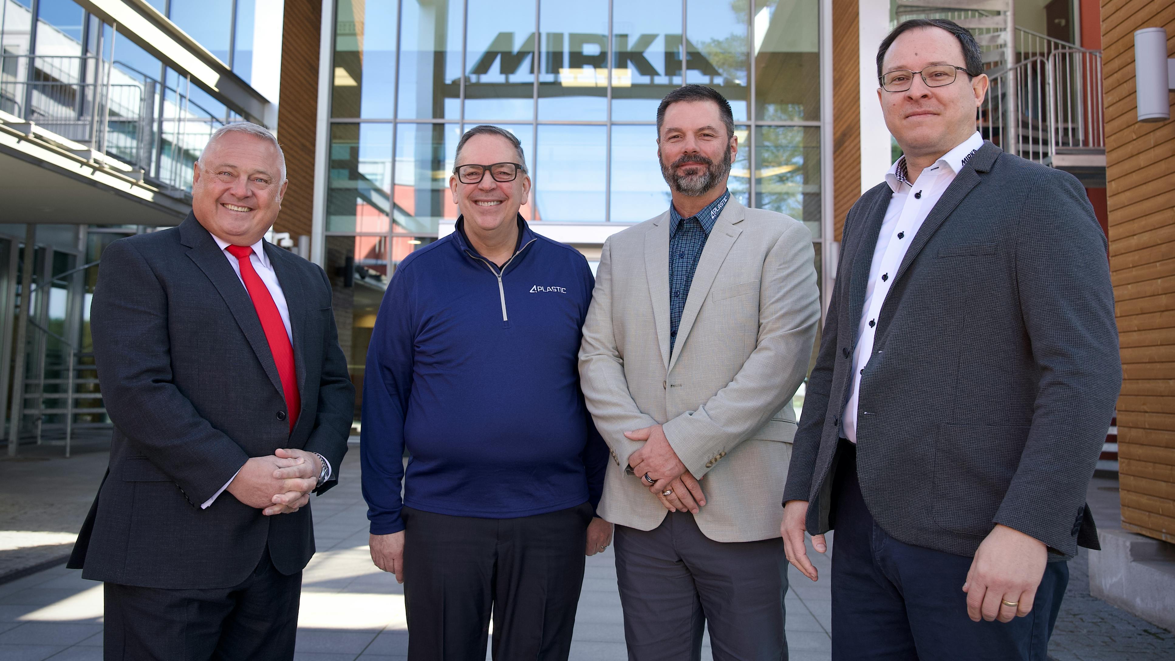 From left, Simon Bloxham, Mirka vice president, collision repair; Michael LoPrete, 4Plastic chief commercial officer; Frank Phillips, 4Plastic CEO; and Leonardo G&oacute;mez, Mirka business manager, collision Repair.