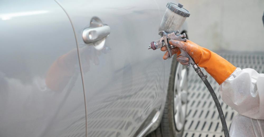 collision_shop_painting_car